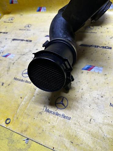 Другие детали для мотора: Расходомер воздуха BMW x5 объем 4.4 Датчик расходомера, воздушная — 4