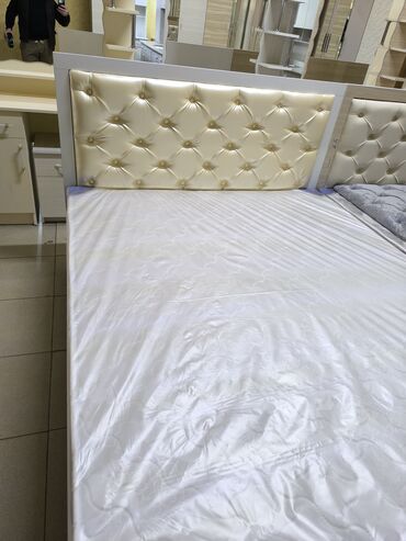 железные кровати: Двуспальная Кровать, Новый