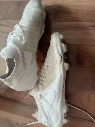 Бутсы: Футбольные бутсы Nike Phantom GX II. Оригинал. Состояние хорошее. Брал