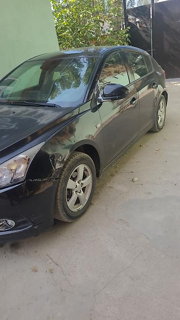 авто диска: Chevrolet Cruze: 2012 г., 1.8 л, Автомат, Бензин, Хэтчбэк — 3