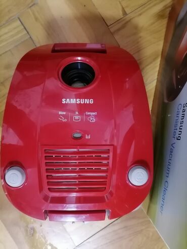 samsung beograd: Usisivač Samsung 1600w na kesu Ispravan dobar Baš dobar. U svojoj