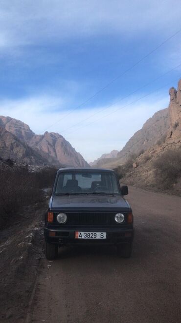 исузу elf: Isuzu Trooper: 1988 г., 2.3 л, Механика, Бензин, Жол тандабас