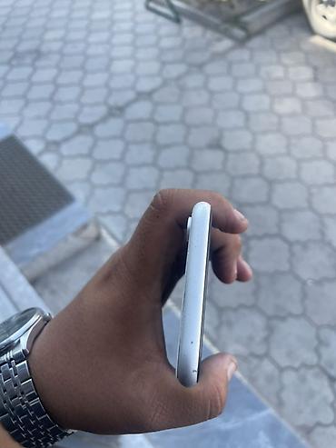 2k 4k: IPhone Xr, Б/у, 128 ГБ, Белый — 5