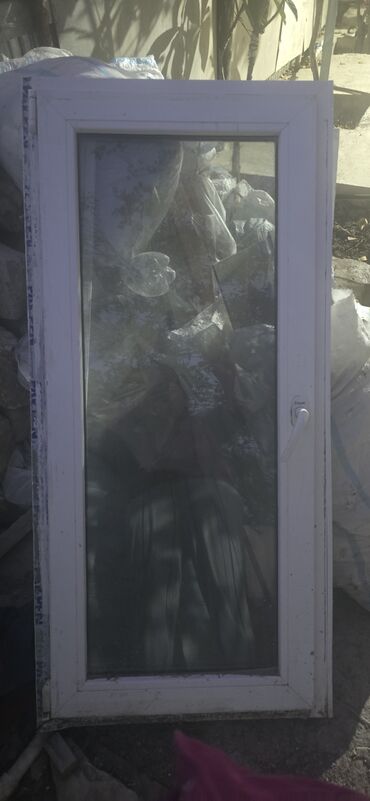 otax qapları: Açılan plastik pəncərə (PVC) çərçivə - Rəng: ağ - Tip: yan tərəfdən