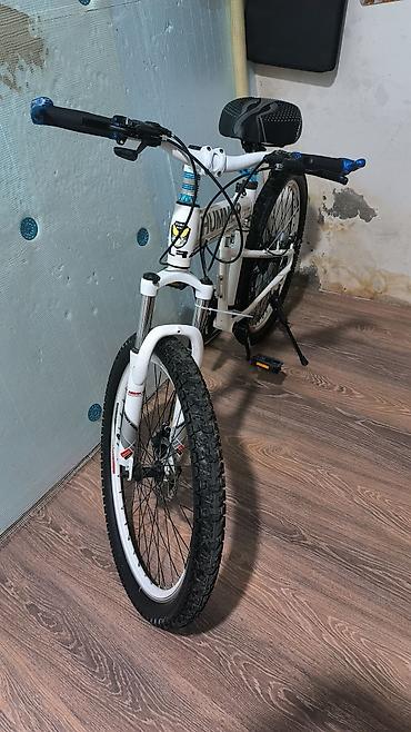 HUMMER dağ velosipedi – qatlanan gövdə ilə - Rəng: ağ, HUMMER loqolu