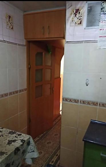 osh city: 2 комнаты, 43 м², 104 серия, 2 этаж — 9