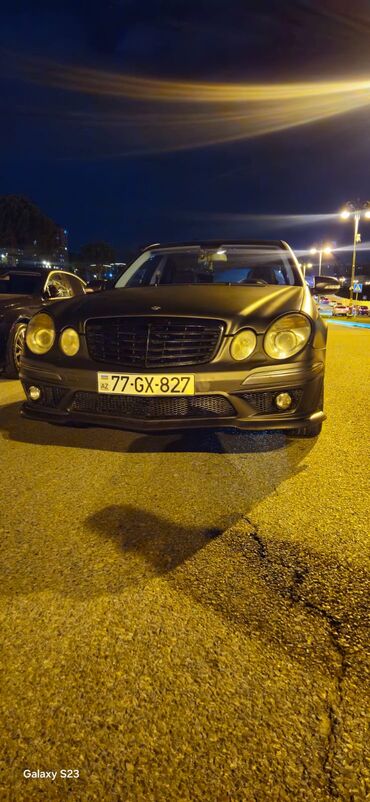 Mercedes-Benz: Mercedes‑Benz E‑Class (W211) sedan Xüsusiyyətlər: - Kuzov: sedan — 8