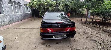 VAZ (LADA): Lada Samara – qara rəngli hetçbek Xüsusiyyətlər: - Kuzov: 5 qapılı — 2