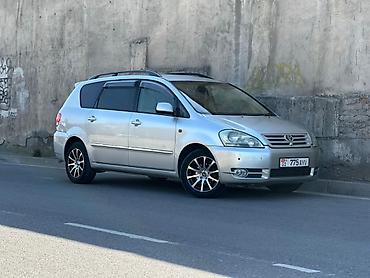 Toyota: Toyota Ipsum: 2003 г., 2.4 л, Автомат, Бензин, Минивэн — 1