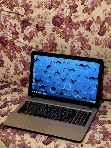 Modemlər və şəbəkə avadanlıqları: İşlənmiş ASUS Vivobook, 15 ", Intel Celeron, 512 GB, Ünvandan götürmə