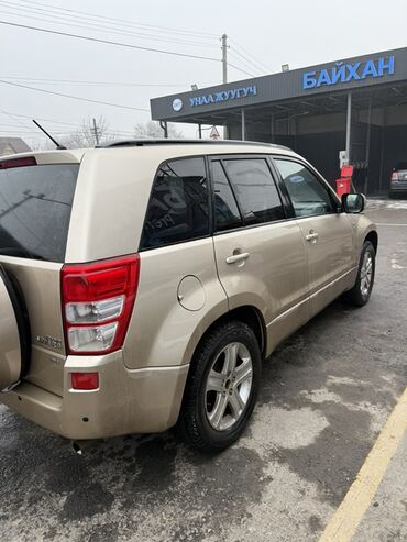 Suzuki: Suzuki Grand Vitara: 2006 г., 2.7 л, Автомат, Газ, Внедорожник — 3