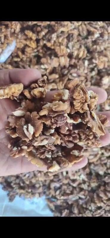 сухофрукты оптом цена: Орехи грецкие- очищенные есть 2500 т