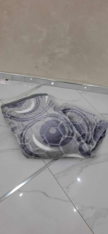 Ćebad i pokrivači: Pliš, Veličina - Bračna, bоја - Šareno — 9