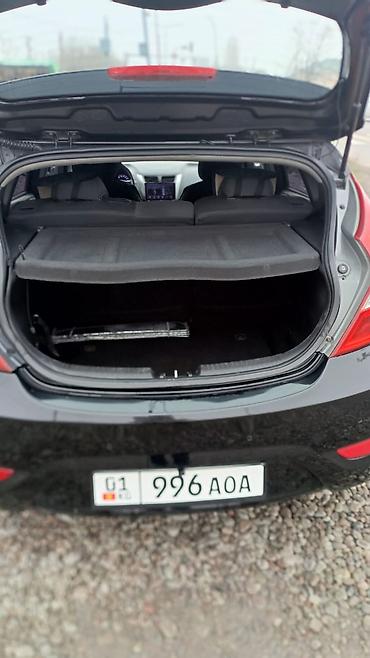 Hyundai: Hyundai Solaris: 2012 г., 1.6 л, Автомат, Бензин, Хэтчбэк — 6