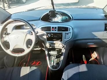 audi 6: Hyundai Matrix: 1.6 l | 2008 il Van/Minivan — 3