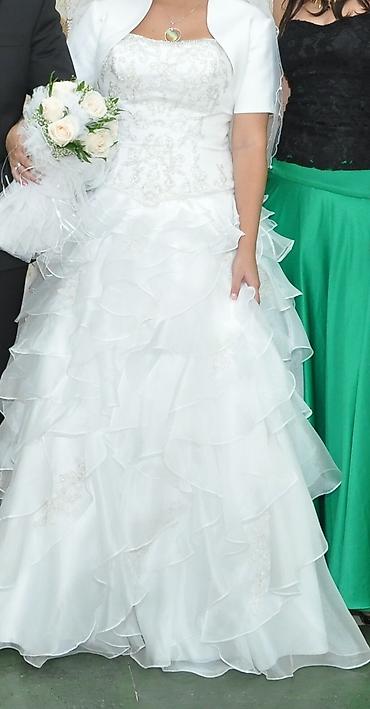 Toy paltarları və aksesuarları: Gəlinlik satılır. Los Angeles-dən 600$-a alınıb(Firma Melody Bridal — 2
