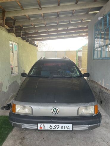 пасат б7: Volkswagen Passat: 1992 г., 1.8 л, Механика, Бензин, Универсал