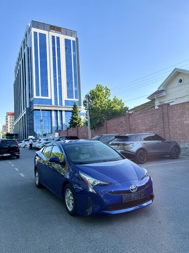Toyota: Toyota Prius: 2015 г., 1.8 л, Вариатор, Гибрид, Хэтчбэк