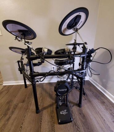 Musicial Instruments: Roland TD-25KV V-Drums Electronic Drum Set