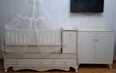Oyuncaqlar: Cəmi 2 ay istifadə olunmuş uşaq çarpayısı Şkafı ilə bir yerdə satılır
