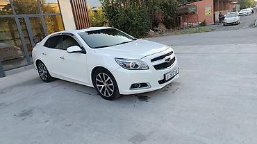 белый салон: Chevrolet Malibu: 2014 г., 2.4 л, Автомат, Газ, Седан — 3