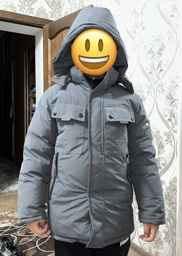 срочно продаю в связи с переездом: Детская зимняя куртка с капюшоном Stone Island - Цвет