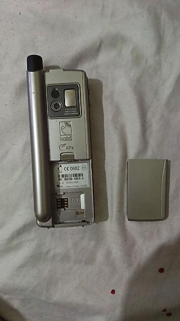 philips xenium 9@9u: İntelektual 3-ü 1-də Thuraya SG-2520 telefonu, Peyk, üç-kanallı GSM və — 4