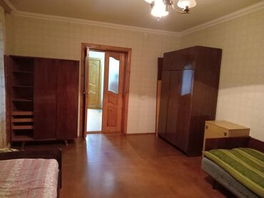 Dolablar: Açılan, 2 qapılı Düz dolab, Qarderob, paltar dolabı lalafo.az -da Dolablar: Açılan, 2 qapılı Düz dolab, Qarderob, paltar dolabı