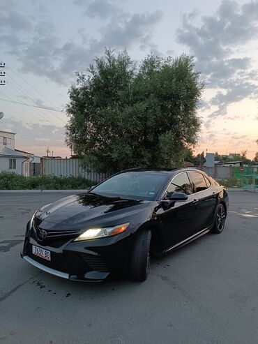 tayota runx: Toyota Camry: 2019 г., 2.5 л, Автомат, Бензин, Седан