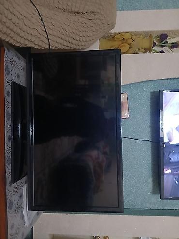 22 inc monitor: Vestel LCD/LED televizor - Ekran diaqonalı: təxminən 40–42 düym — 2