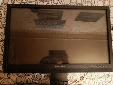 ikinci əl planşet: Samsung 22 inç monitor. heç bir problemi yoxdur. HDMI girişidə var