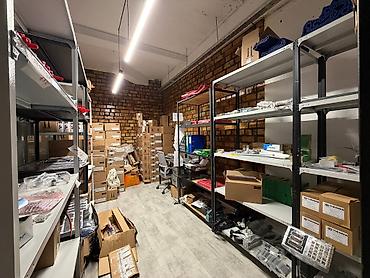 1: Продажа офисов 200 м², 1 этаж — 8