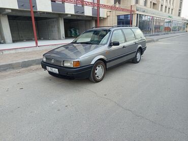 volkswagen transporter t4: Автомобиль Volkswagen Passat Variant, универсал серого цвета