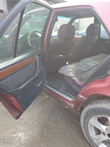 Mercedes-Benz: Mercedes-Benz E-Class: 1993 г., 2 л, Бензин, Седан — 4