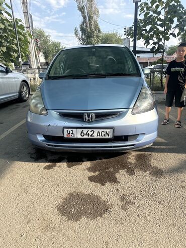 взять машину в аренду в такси: Ижарага берем: Жеңил унаа, Сатуу үчүн