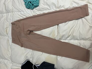 Toy paltarları: Ağ rəngli zərif gəlinlik - Model: baldırdan enən düz/yarı-fleyta — 19