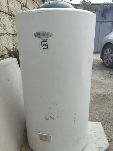 paltar yuyan usta: Donar markalı elektrik su qızdırıcısı (kombi tipli qızdırıcı deyil)