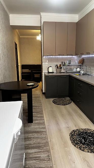 сдается квартира микрорайон достук: 100 м², С мебелью полностью — 3