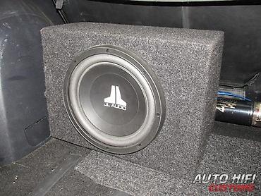 колонка самбуфер: Сабвуфер JL Audio в закрытом корпусе - Диаметр динамика: 10 - Тип — 1