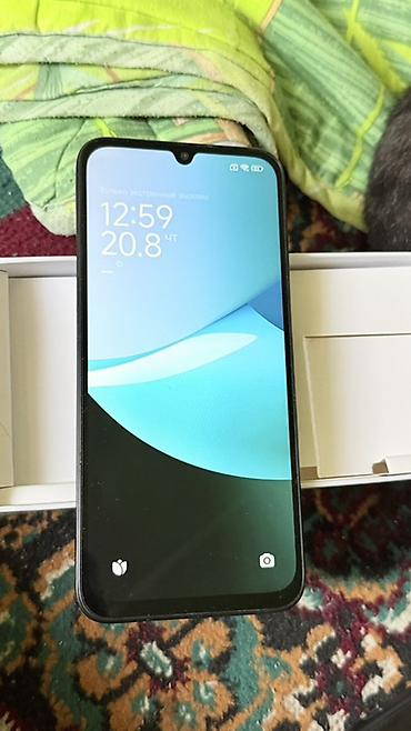 samsung s22 цена: Смартфон с большим экраном и тройной основной камерой. Особенности: - — 2