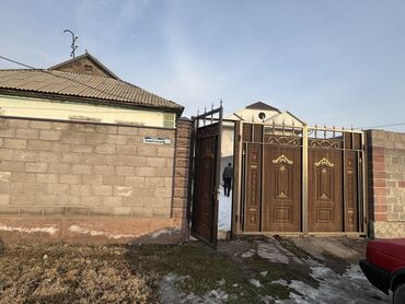 дом эташка: Предлагаем вашему вниманию дом в городе Кара-балта, расположенный на