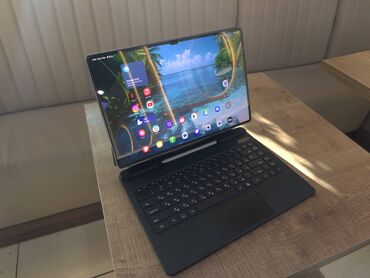 Samsung: Samsung galaxy Tab S10 Ultra dir . Birneçə aydır alınıb. Tam yenidir — 9