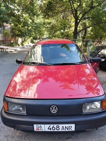 красный пассат: Volkswagen Passat: 1990 г., 1.8 л, Механика, Бензин, Универсал