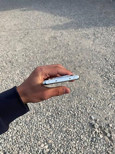Техника и электроника: OnePlus 12, Б/у, 256 ГБ, цвет - Белый, 2 SIM — 2