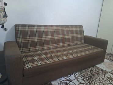 2х местный диван: Диван-кровать, цвет - Коричневый, Б/у