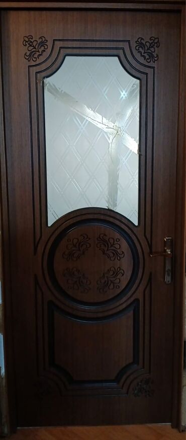 generator satiram: Təcili satılır razılaşma yolu ilə. əlaqə nömrəsi 
070-663-60-98