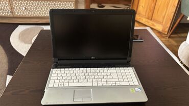 xiaomi notebook baku: Intel Pentium, 4 GB, 15.6 "