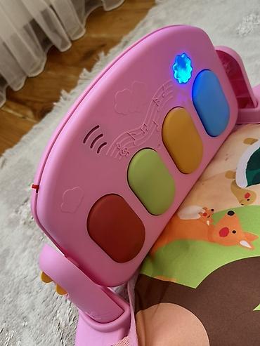 Развивающие игрушки: Uşaq inkişaf döşəyi və musiqili piano ilə oyun xalçası - Rəngarəng — 2