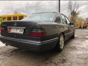 Mercedes-Benz: Mercedes-Benz W124: 1988 г., 2.2 л, Автомат, Бензин, Седан