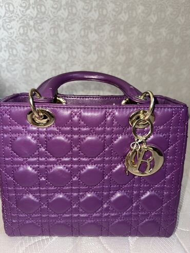 сумка фиолетовая: Продаю сумки, очень хорошая реплика